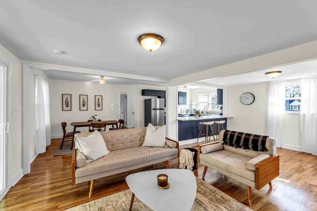 Fully Renovated 4 Bed Buena Vista House Near Wfu Villa Winston-Salem Dış mekan fotoğraf