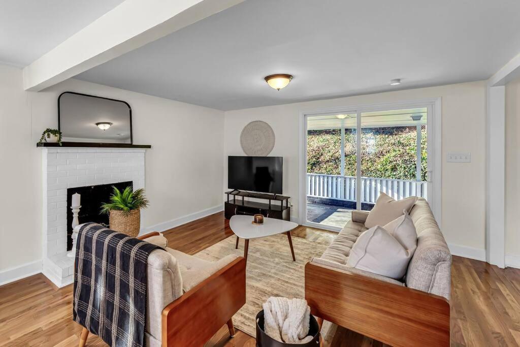Fully Renovated 4 Bed Buena Vista House Near Wfu Villa Winston-Salem Dış mekan fotoğraf
