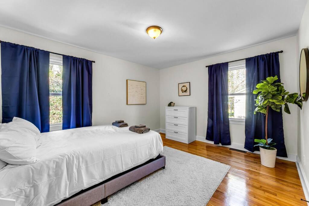Fully Renovated 4 Bed Buena Vista House Near Wfu Villa Winston-Salem Dış mekan fotoğraf
