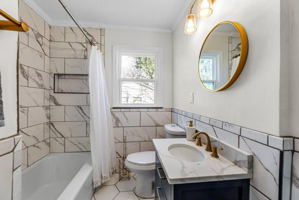 Fully Renovated 4 Bed Buena Vista House Near Wfu Villa Winston-Salem Dış mekan fotoğraf